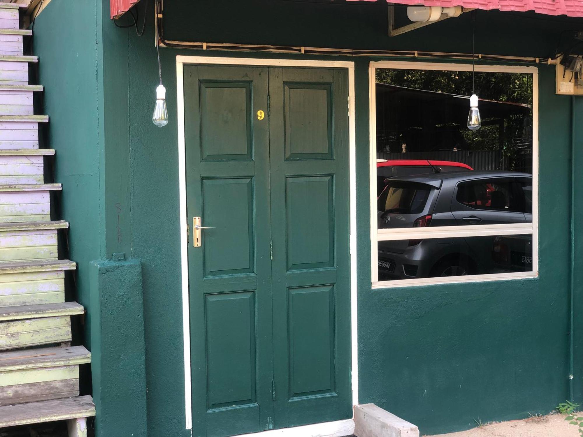 Rumah Tepi Istana Kuala Terengganu Exterior photo